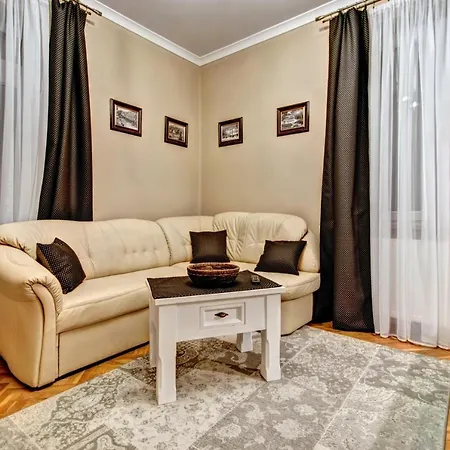 Pod Baranami Apartment