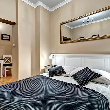 Pod Baranami Apartment *