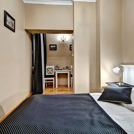 Pod Baranami Apartment *
